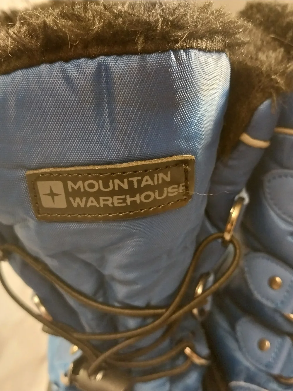 Mountain Warehouse Isodry Snow Boots Size 5 Youth #376